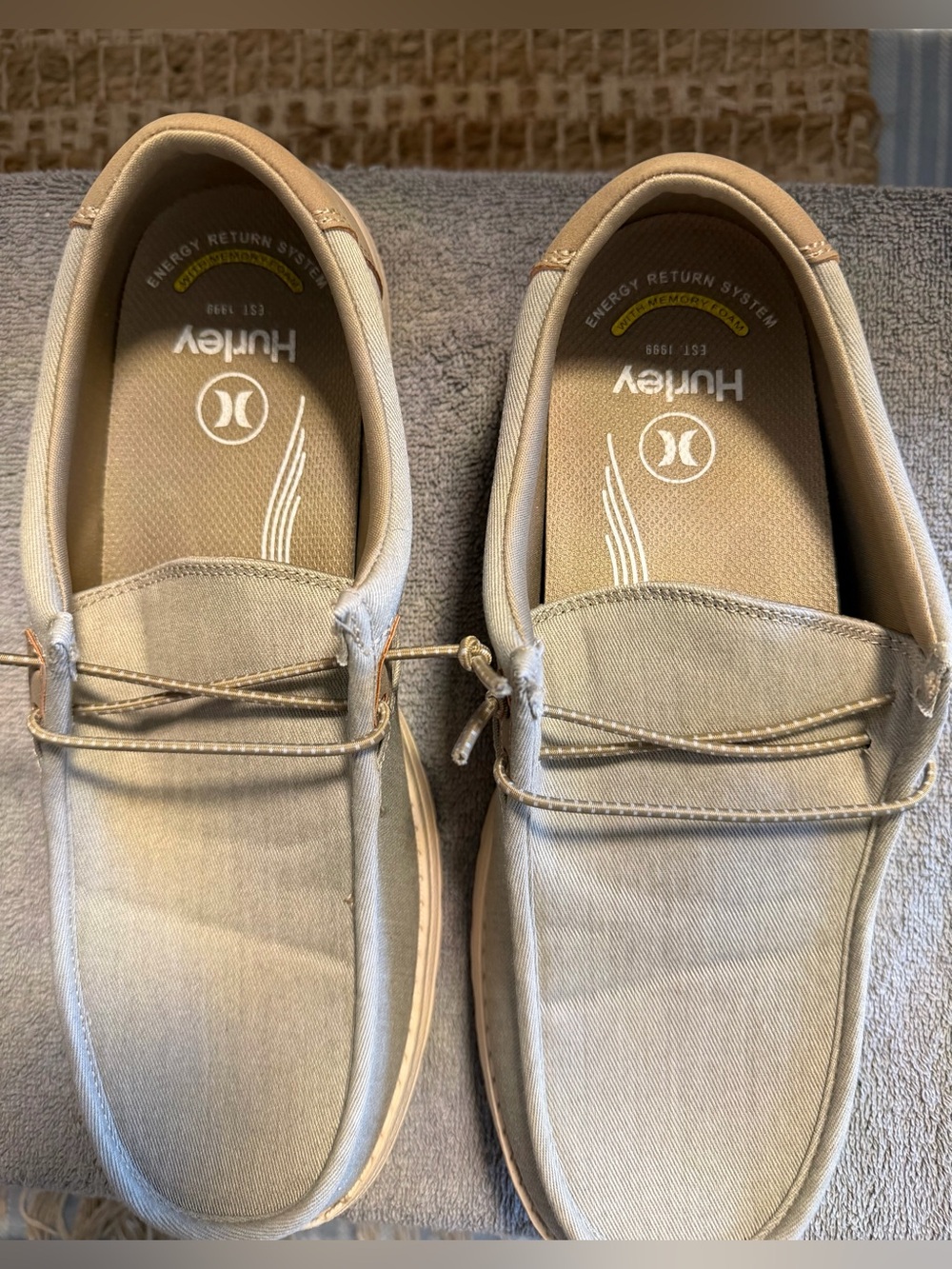 NWT Textile Size 9.5M Hurley Nesota Sneakers